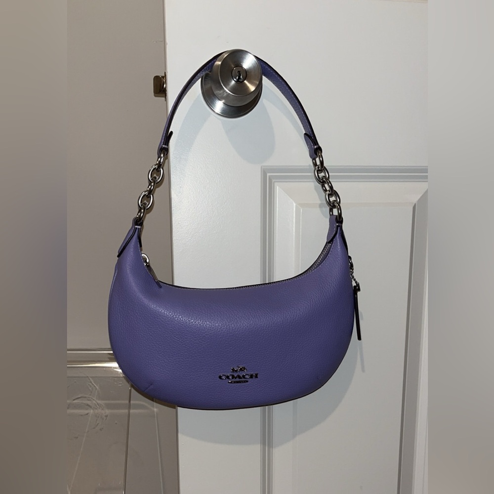 Gorgeous lavender COACH Peyton hobo bay